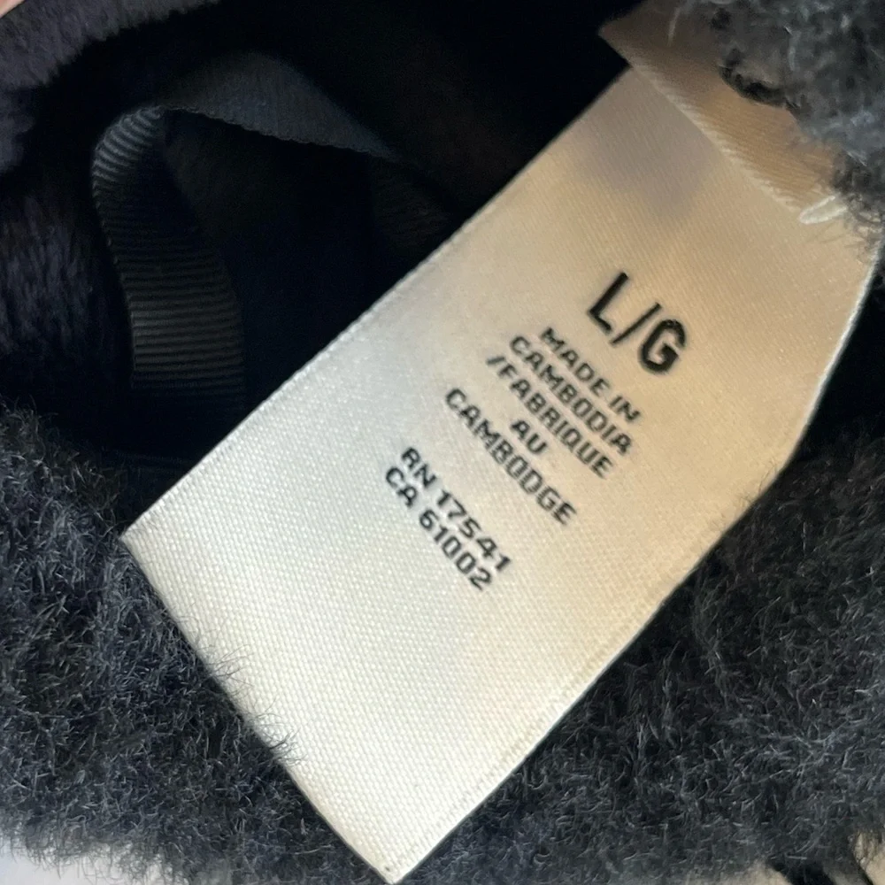NWT UGG Women’s MetroPeak Gloves Black Leather Faux Fur Size Large